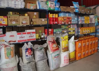 Famílias camponesas beneficiam de cestas básicas em Cangandala