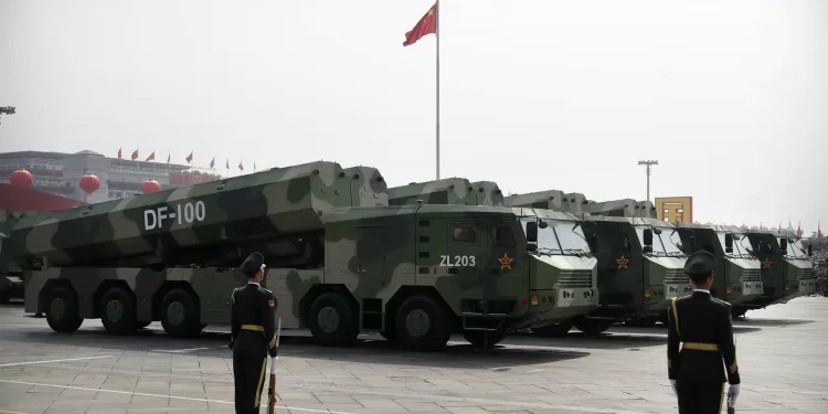 Quem quiser separar Taiwan da China não será poupado, adverte general chinês