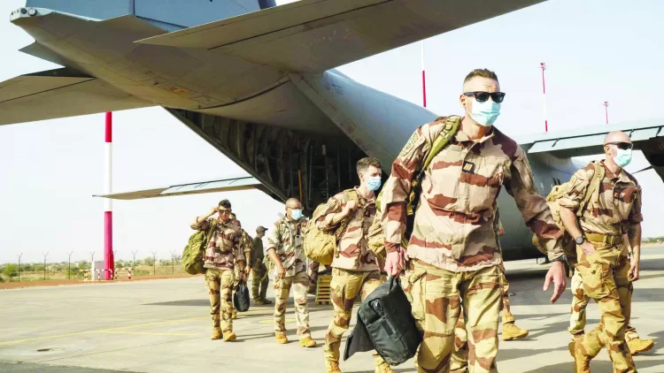 Exército francês vai iniciar a sua retirada do Níger