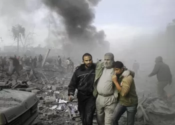 Acções de Israel em Gaza vão além da autodefesa, os lados devem cessar-fogo, diz Pequim
