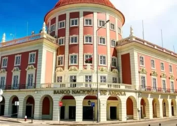 BNA obriga bancos a envio semestral de livro de assinaturas de funcionários que movimentam as contas de reserva