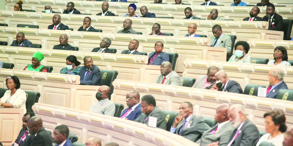 O papel da oposição na consolidação da democracia em Angola