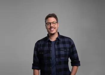Fábio Porchat apresenta-se amanhã em Stand Up Comedy no CCB
