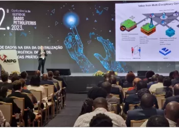 Transição energética deve acompanhar a revolução digital, defende governante