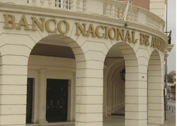 Economistas defendem redução da taxa de câmbio para conter a inflação