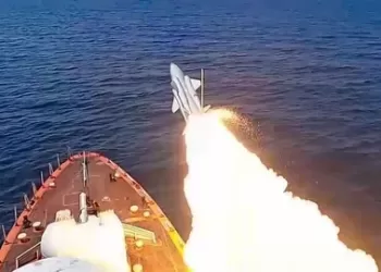 Rússia ataca três navios ucranianos no Mar Negro