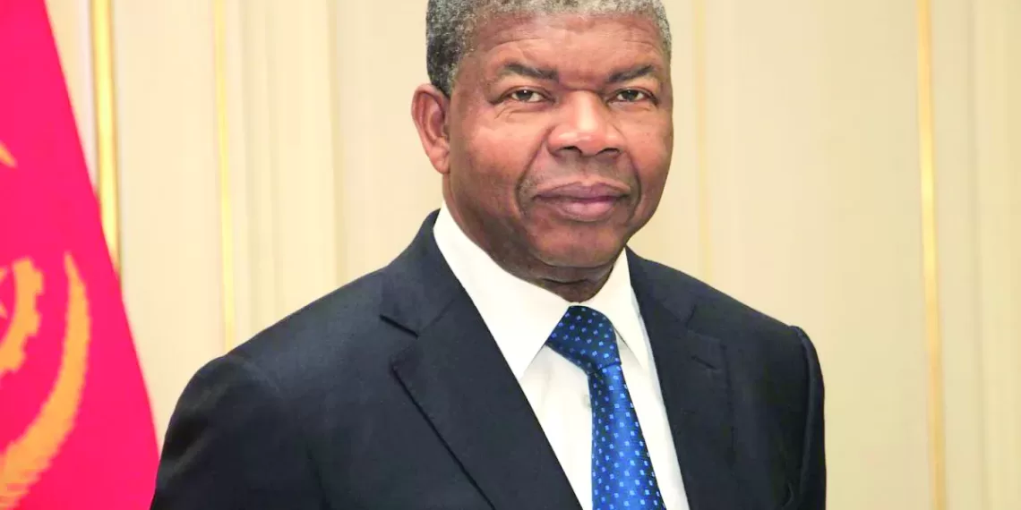 Presidente da República convida presidente da Comissão Africana para Bienal de Luanda