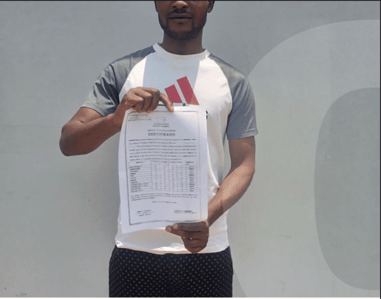 Professor suspeito de falsificar e vender certificado a dez mil kwanzas no Bié