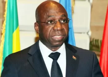 Angola e Quénia assinam 13 acordos para relançar cooperação