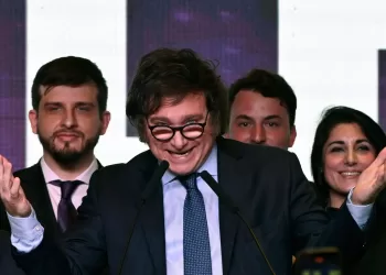 Trump diz estar orgulhoso com vitória de Milei nas presidenciais da Argentina