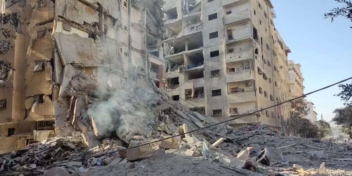 Israel diz que mais de 800 mil civis palestinianos fugiram do norte da Faixa de Gaza