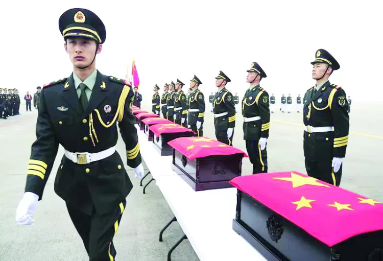 China recebe restos mortais de 25 soldados chineses mortos na Guerra da Coreia