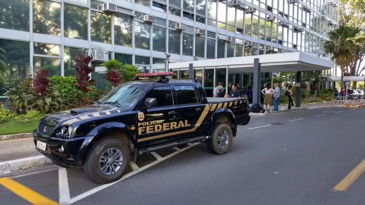 Operação entre PF e FBI prende dois irmãos brasileiros suspeitos de terrorismo e ligação com Daesh