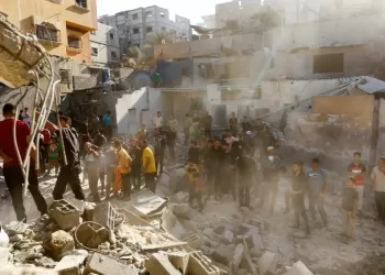 Ataques israelitas a hospital de Gaza fazem pelo menos 12 mortos