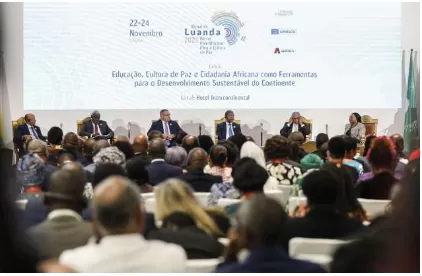 Especialistas defendem importância da formação tecnológica na promoção do género