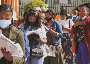 Jovens africanos estão mais instruídos com desemprego pela frente