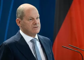 Chanceler alemão recua e diz estar disposto a retomar conversas com Putin