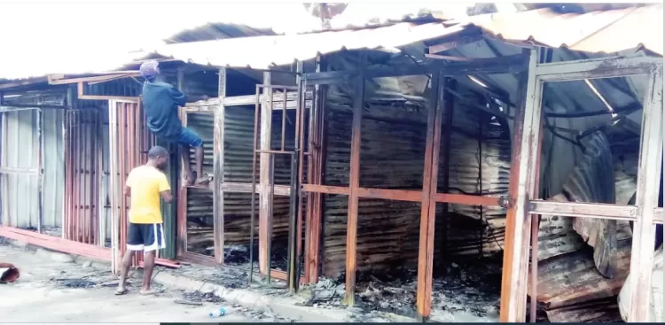 Incêndios devastam sete mercados em nove anos