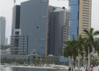 FMI afirma que economia angolana vai crescer 3% em 2024