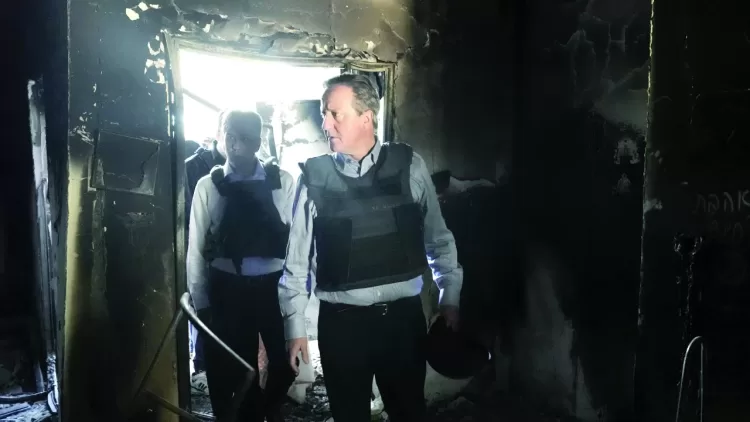 MNE britânico realiza visita a Israel