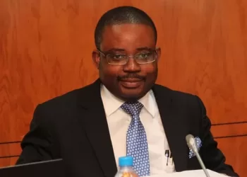 Armando Manuel volta a liderar o conselho de administração do Fundo Soberano de Angola