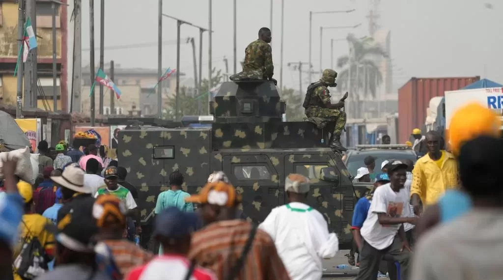 Pelo menos 85 civis mortos por engano em ataque de militares nigerianos