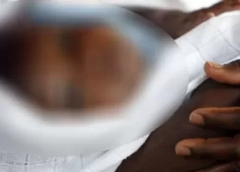 Pai viola filha de 8 meses em Benguela