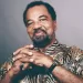 Bonga galardoado com Prémio da Música em França