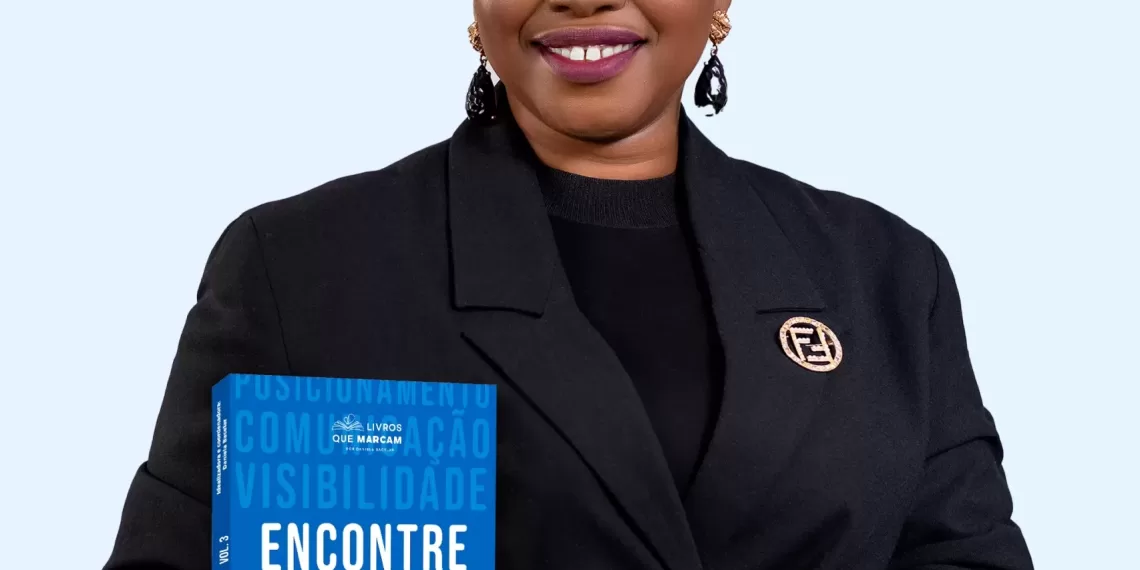 Escritora angolana Marleyh Selo apresenta o livro best-seller brasileiro de sua co-autoria
