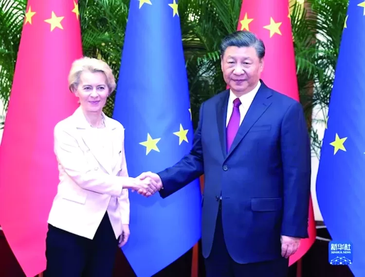 新华社照片,北京,2023年4月6日
习近平会见欧盟委员会主席冯德莱恩
4月6日下午,国家主席习近平在北京人民大会堂会见欧盟委员会主席冯德莱恩。
新华社记者 姚大伟 摄