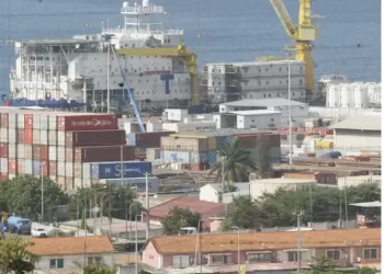 Exportações diminuem USD 9 mil milhões no primeiro semestre, diz relatório