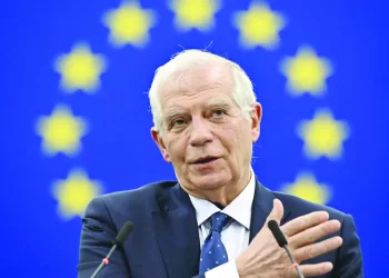 Borrell critica Orbán por querer cortar apoio à Ucrânia