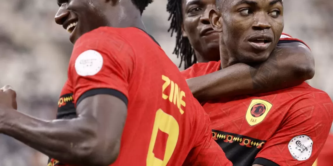Mabululu marca terceiro golo de Angola diante da selecção da Namíbia