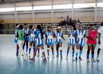Escola Sport Clube do Moxico aposta no basquetebol e no andebol