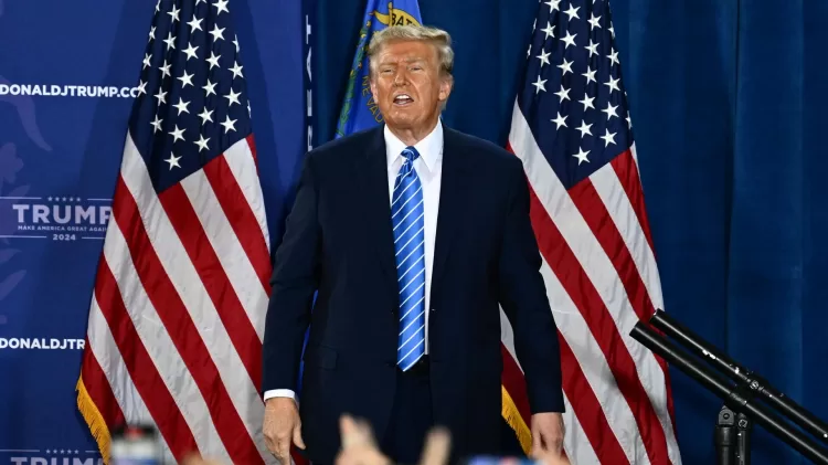 Trump chama fronteira dos EUA de ‘arma de destruição em massa’ por ‘recorde histórico’ de imigrantes