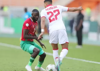 Namíbia surpreende Tunísia no grupo E