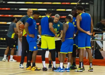 Petro trabalha em Talatona com foco no jogo frente ao Kwanza