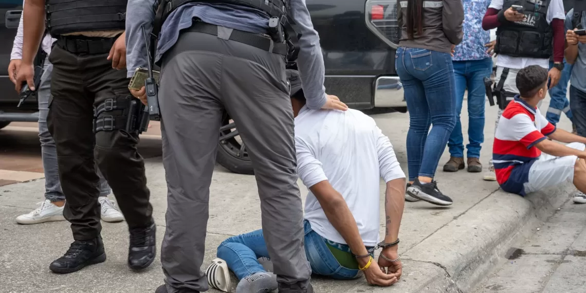 Vaga de violência faz oito mortos e três feridos no Equador