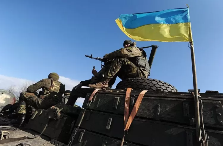 EUA (sem fundos) exorta aliados a aumentarem ajuda militar à Ucrânia