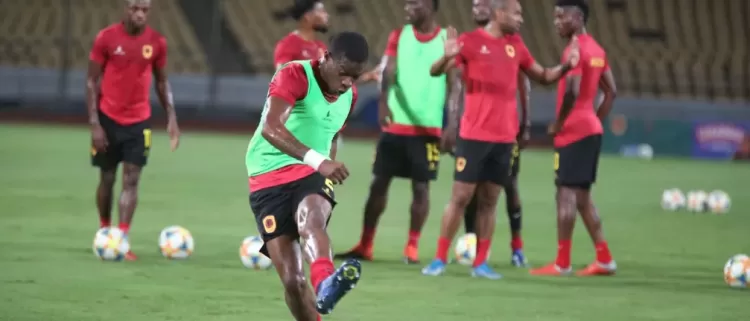Languinha Simão: “A Selecção Nacional de futebol deve estar equilibrada nos três sectores”
