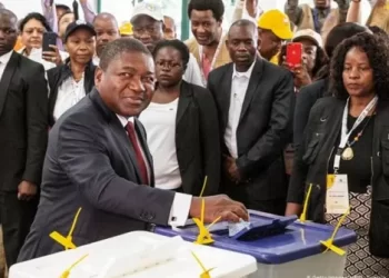 Moçambique/Eleições: UE com observadores nas votações de Outubro