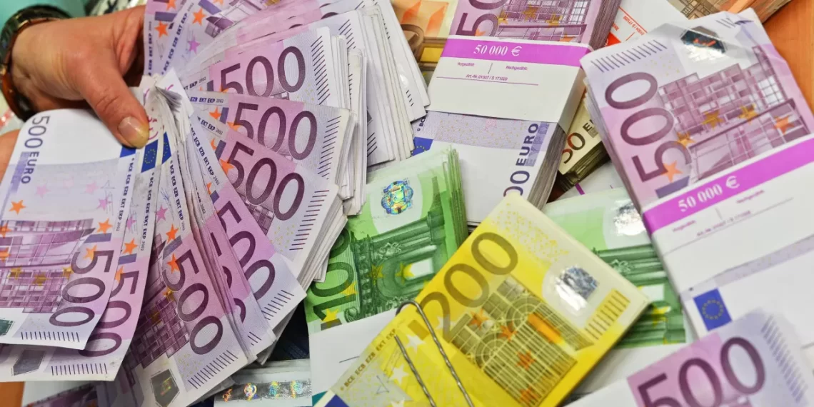 Peso do financiamento da Ucrânia pode ser transferido para a Europa