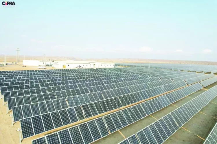 África precisa de quintuplicar investimento em renováveis até 2030