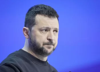 Zelensky pode visitar a Europa Ocidental para pedir mais ajuda por falta de suprimentos