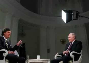 Kremlin responde à reacção ‘emocional’ de Scholz e Sunak à entrevista de Carlson com Putin
