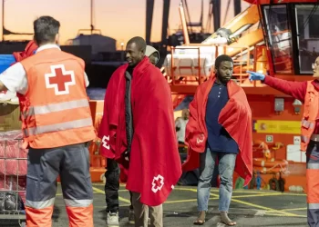 Marrocos intercepta dois barcos com 138  migrantes que se dirigiam às Canárias