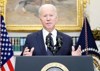 Ameaça nuclear? Putin é “um filho da mãe maluco”, atira Biden