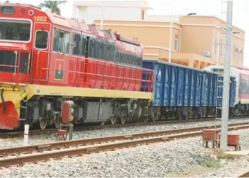 Norte-americanos nos “trilhos” dos chineses em Angola
