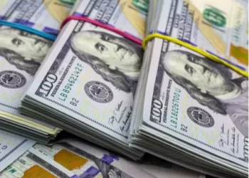 Tributação nas transferências em moeda estrangeira começa a ser aplicada hoje