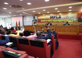 Esteves Hilário substitui Rui Falcão na secretaria para informação do BP do MPLA